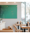 Zelená veronesova skleněná magnetická tabule do restaurace Smatab®