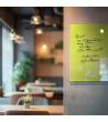 Zelená pistáciová skleněná magnetická tabule do restaurace Smatab®