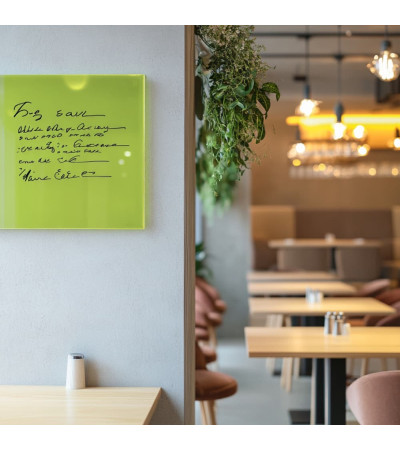 Zelená pistáciová skleněná magnetická tabule do restaurace Smatab®